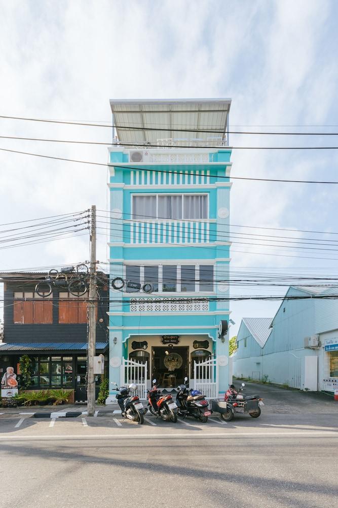 Baan Sutra Guesthouse Phuket Zewnętrze zdjęcie