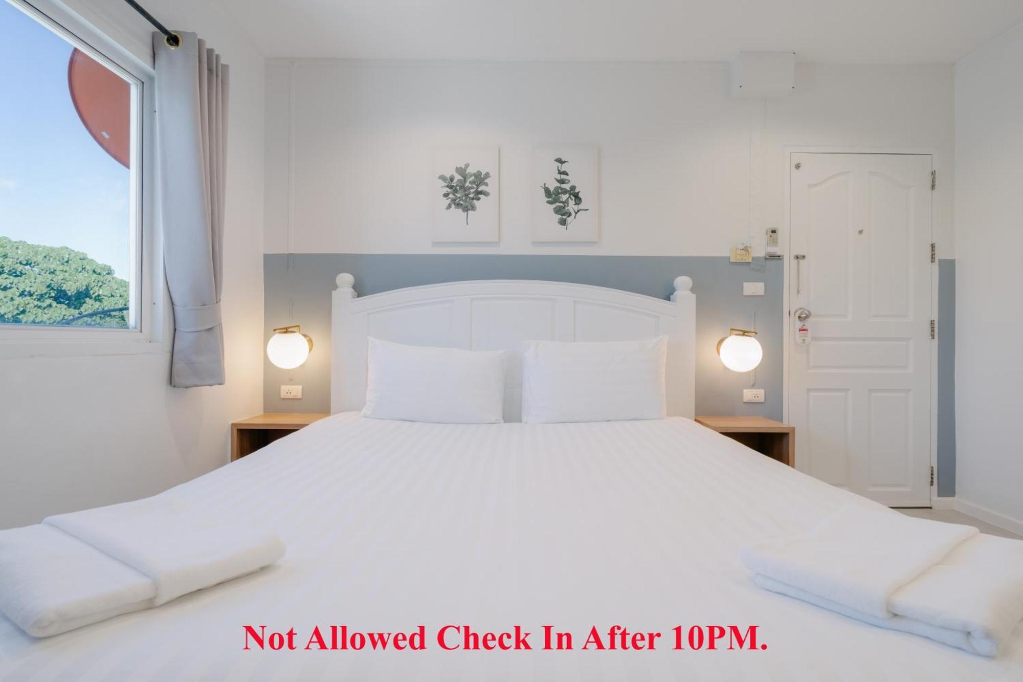 Baan Sutra Guesthouse Phuket Zewnętrze zdjęcie